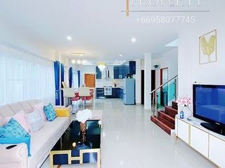 Villa zur Miete mit 4 Zimmer in Bang Lamung, Chonburi