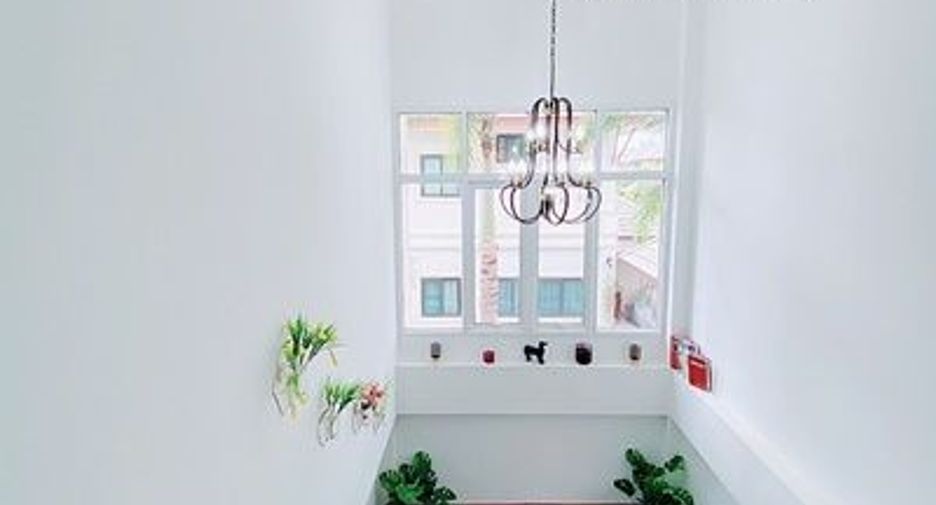 For rent 4 ベッドルーム villa in Bang Lamung, Chonburi