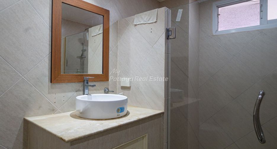 For sale 1 bed condo in Bang Lamung, Chonburi