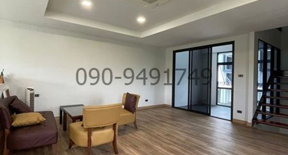 For rent 3 bedrooms retail Space in Khan Na Yao, Bangkok