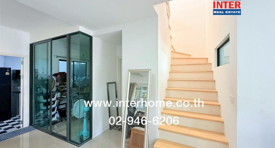 For rent そして for sale 4 ベッドルーム townhouse in Bang Khae, Bangkok