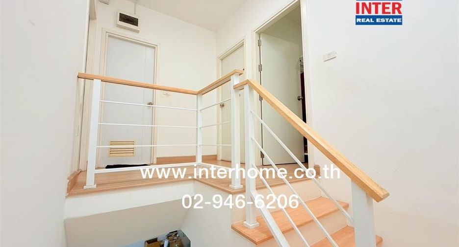For rent そして for sale 4 ベッドルーム townhouse in Bang Khae, Bangkok
