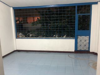 Casa adosada en alquiler de 2 habitaciones en Phra Khanong, Bangkok