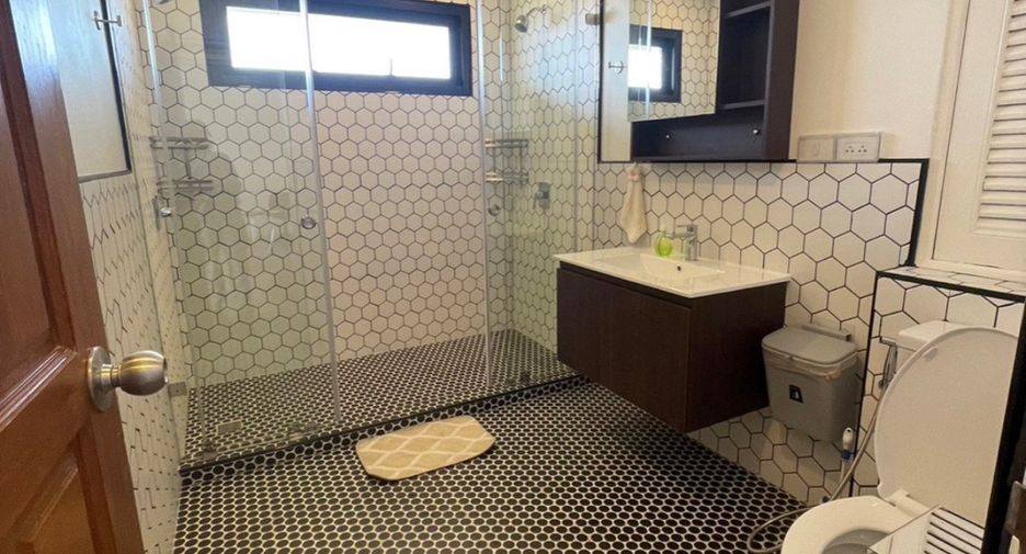 For sale 2 bedrooms condo in Mueang Chiang Mai, Chiang Mai
