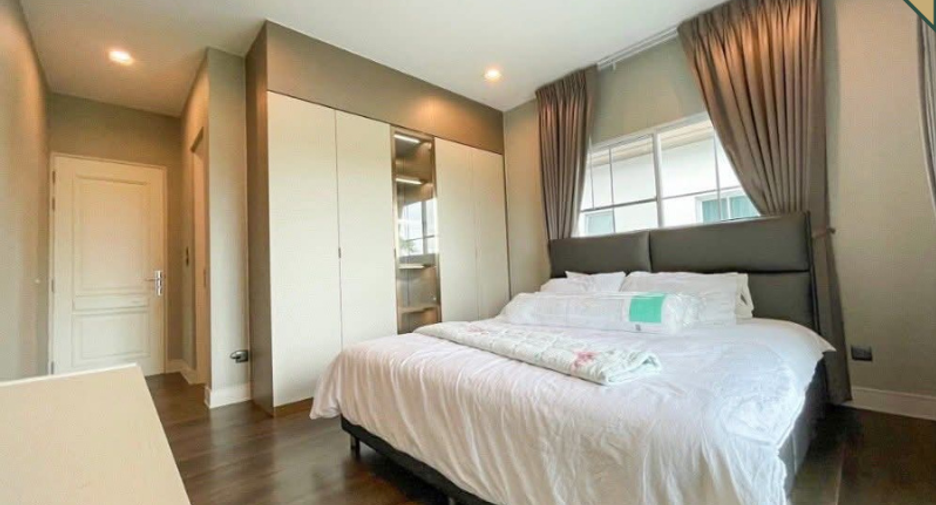 Haus zur Miete und zum Kauf mit 4 Zimmer in Bang Khen, Bangkok