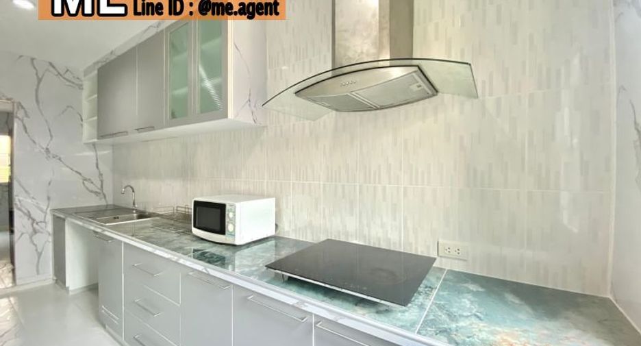For rent 5 bedrooms house in Suan Luang, Bangkok