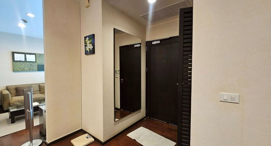 Продажа 2 спальни кондо в Щаттхана, Бангкок