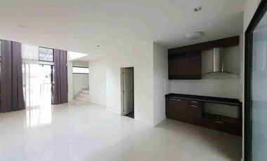 For rent and for sale 3 bedrooms townhouse in Lat Phrao, Bangkok