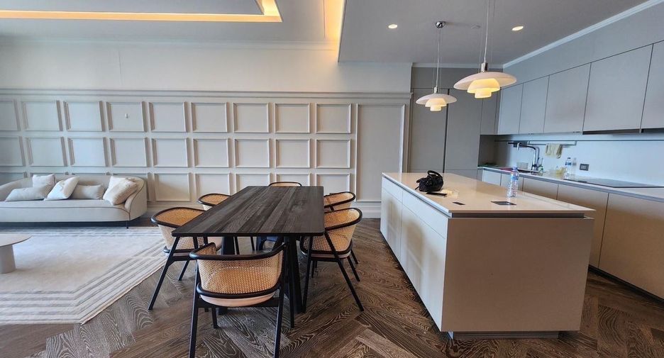 Condo en alquiler de 2 habitaciones en Pathum Wan, Bangkok