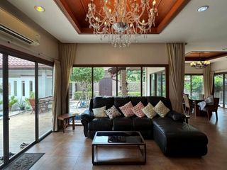 Haus zur Miete mit 3 Zimmer in Bang Lamung, Chonburi