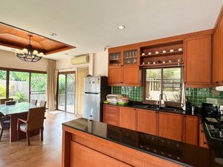 Haus zur Miete mit 3 Zimmer in Bang Lamung, Chonburi