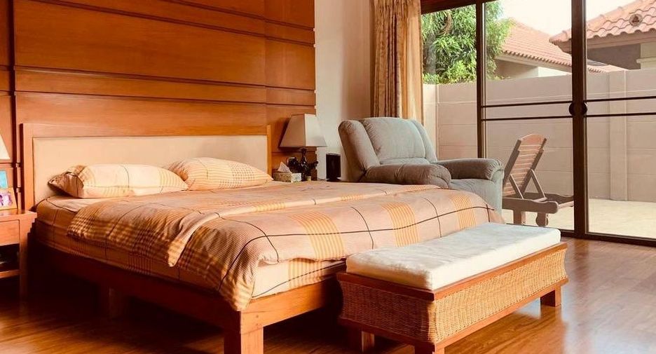 For rent 3 bedrooms house in Bang Lamung, Chonburi