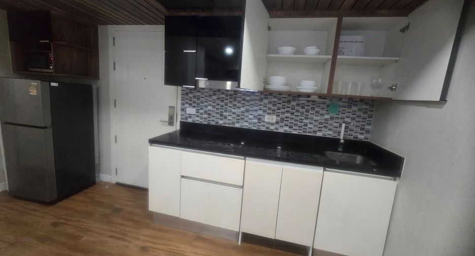 For rent 2 bedrooms condo in Bang Lamung, Chonburi