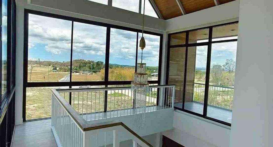 For sale 3 bedrooms house in Nikhom Phatthana, Rayong