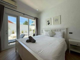 Villa en alquiler y en venta de 3 habitaciones en Bang Lamung, Chonburi