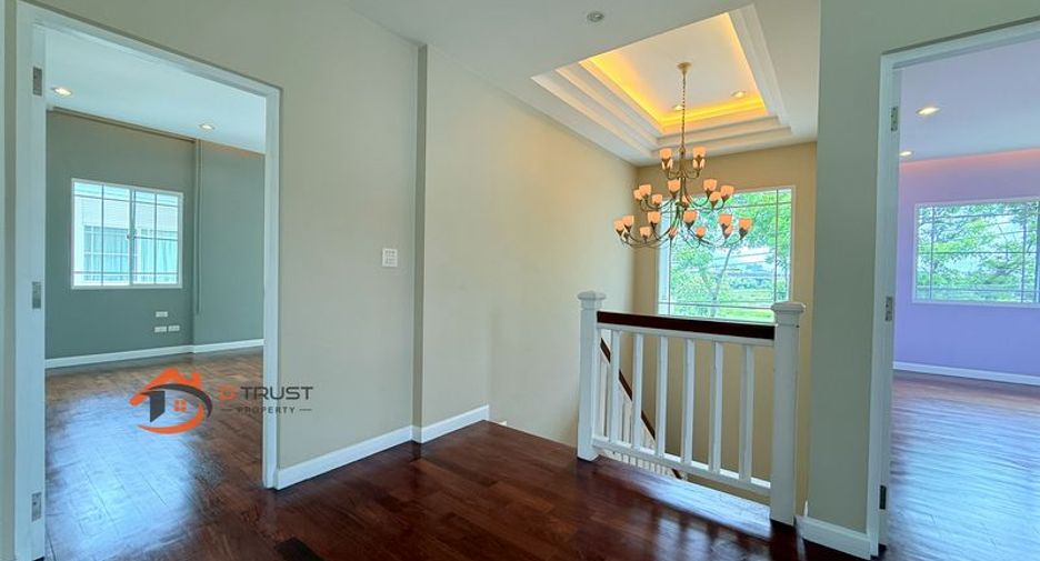 For sale 3 bedrooms house in Mueang Samut Prakan, Samut Prakan