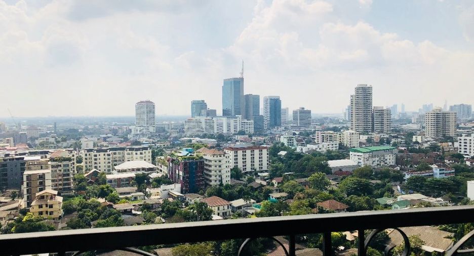 Wohnung zur Miete und zum Kauf mit 1 Zimmer in Khlong Toei, Bangkok