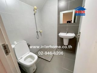 Reihenhaus zur Miete und zum Kauf mit 3 Zimmer in Bueng Kum, Bangkok