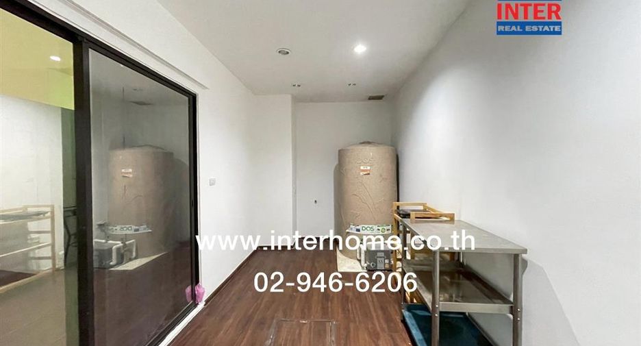For rent and for sale 3 bedrooms townhouse in Bueng Kum, Bangkok
