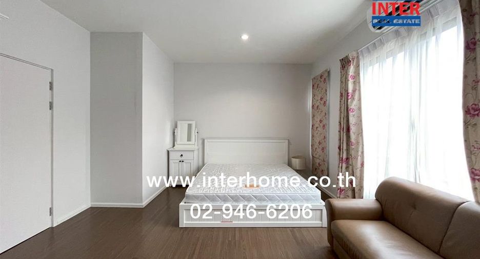 For rent and for sale 3 bedrooms townhouse in Bueng Kum, Bangkok