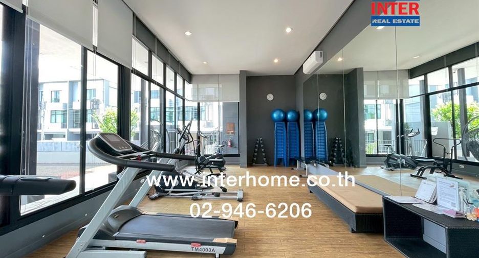 For rent and for sale 3 bedrooms townhouse in Bueng Kum, Bangkok