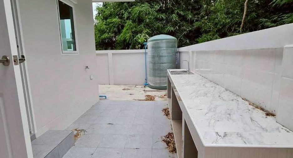 Villa zum Kauf mit 3 Zimmer in Sattahip, Chonburi