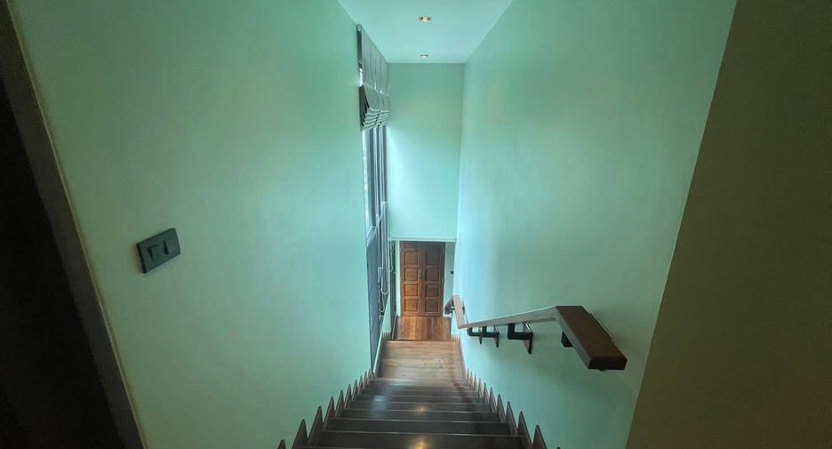 For sale 4 bedrooms house in Mae Rim, Chiang Mai