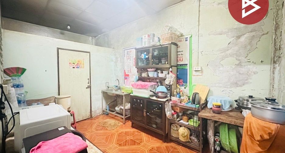 Casa adosada en venta de 1 habitaciones en Ban Khai, Rayong