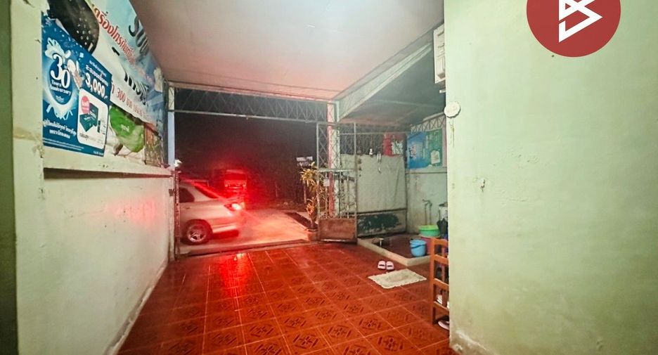 Casa adosada en venta de 1 habitaciones en Ban Khai, Rayong