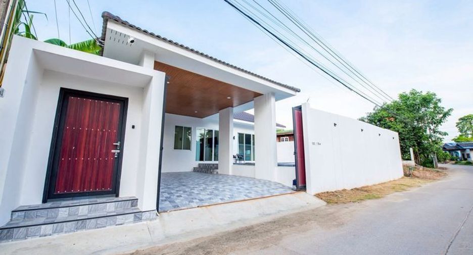 For rent 3 bedrooms villa in Bang Lamung, Chonburi