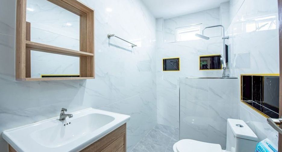 For rent 3 bedrooms villa in Bang Lamung, Chonburi