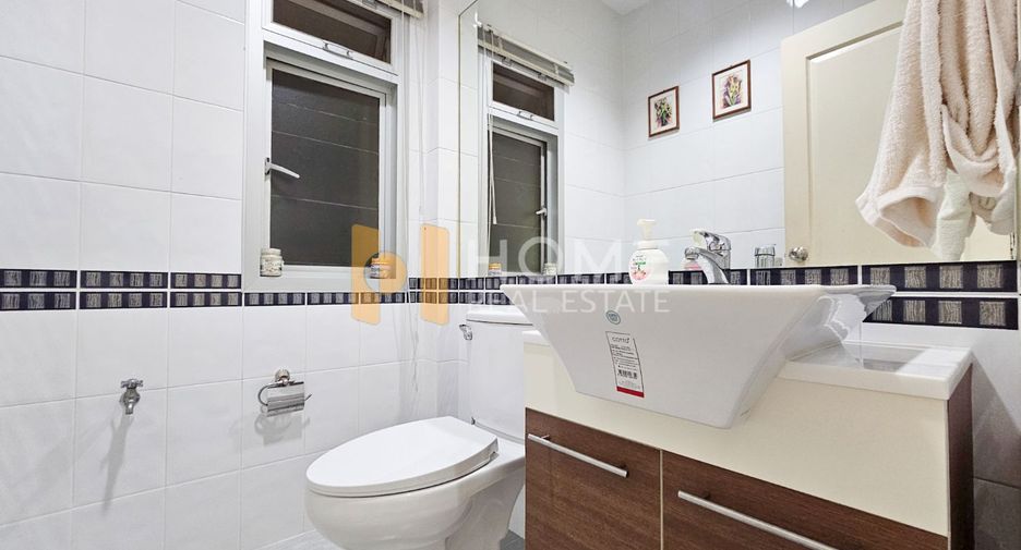 For sale 3 ベッドルーム house in Bang Khen, Bangkok