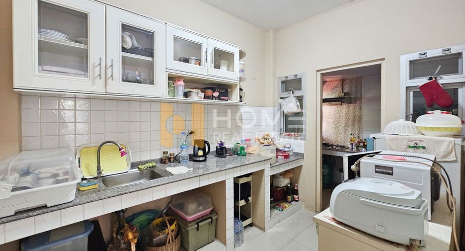 For sale 3 ベッドルーム house in Bang Khen, Bangkok
