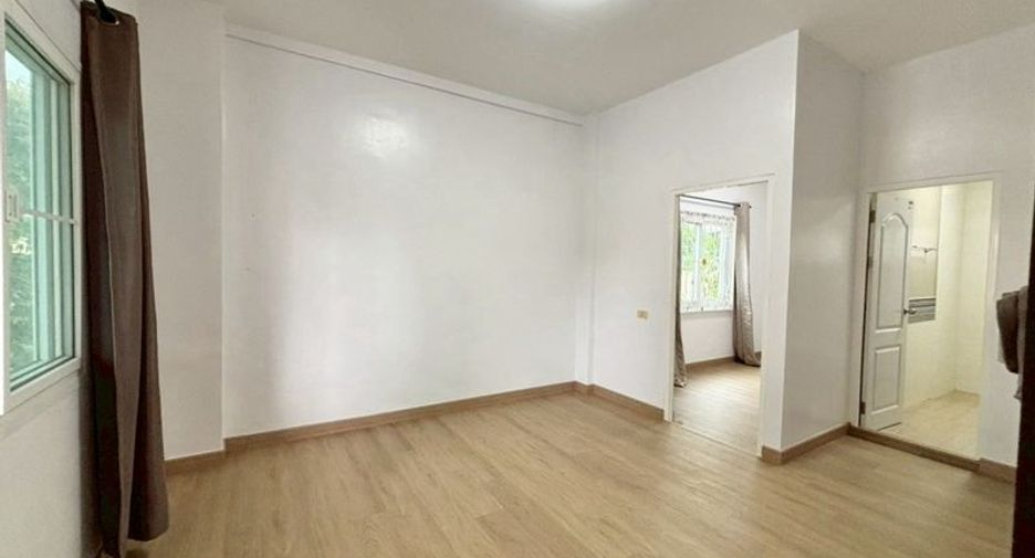 For rent 4 bedrooms villa in Hang Dong, Chiang Mai