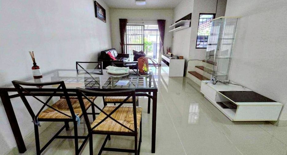 Haus zur Miete mit 3 Zimmer in Suan Luang, Bangkok
