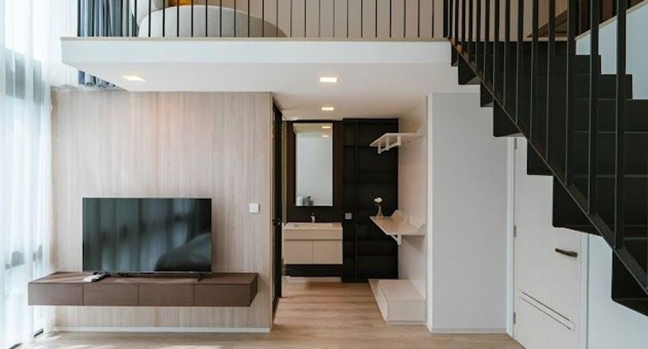 Casa en alquiler de 4 habitaciones en Saphan Sung, Bangkok
