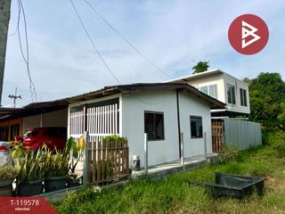 For sale 4 bedrooms house in Phanat Nikhom, Chonburi