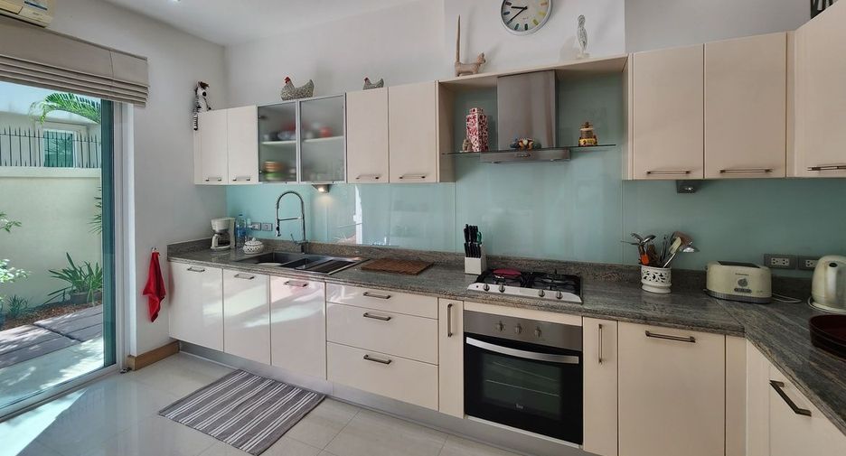 Casa en venta de 3 habitaciones en Bang Lamung, Chonburi