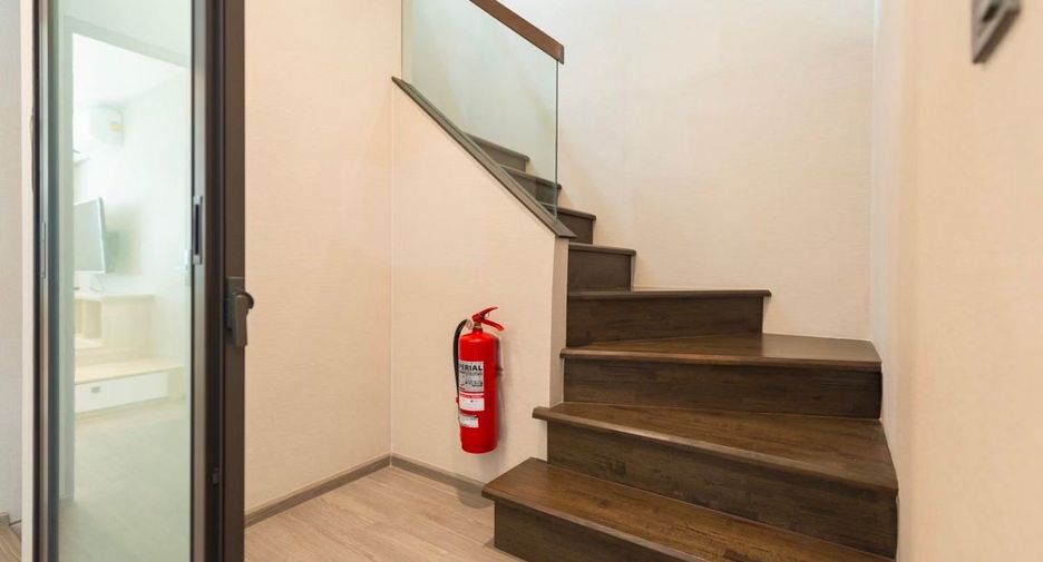 Reihenhaus zur Miete und zum Kauf mit 3 Zimmer in Lat Phrao, Bangkok