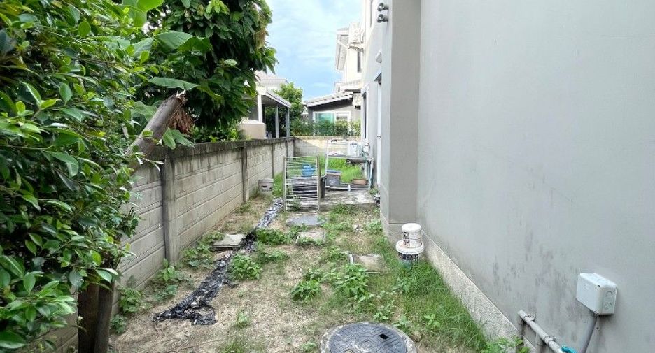 À louer et à vendre studio maison à Khlong Sam Wa, Bangkok