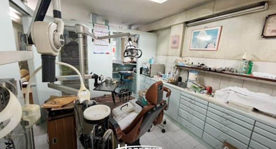 Gewerbefläche zum Kauf mit 4 Zimmer in Mueang Nonthaburi, Nonthaburi