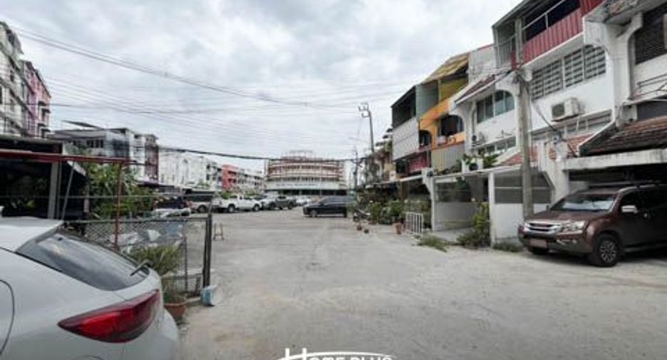 Gewerbefläche zum Kauf mit 4 Zimmer in Mueang Nonthaburi, Nonthaburi