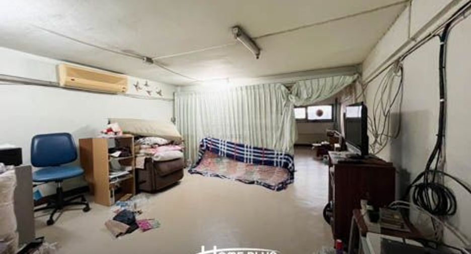 Gewerbefläche zum Kauf mit 4 Zimmer in Mueang Nonthaburi, Nonthaburi