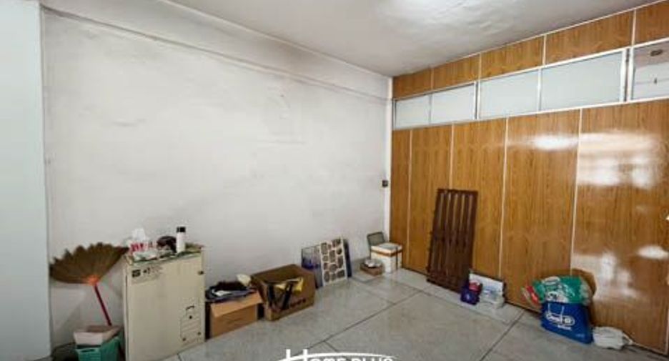 Gewerbefläche zum Kauf mit 4 Zimmer in Mueang Nonthaburi, Nonthaburi