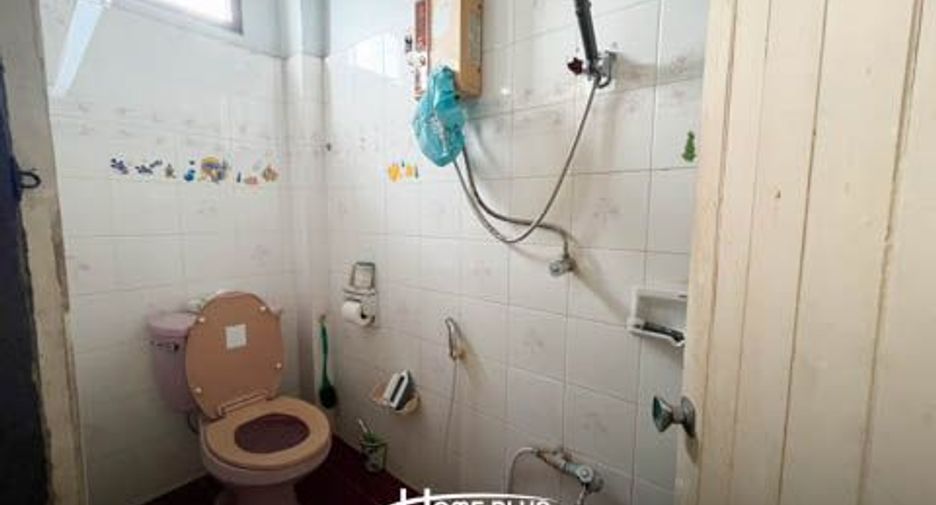 Gewerbefläche zum Kauf mit 4 Zimmer in Mueang Nonthaburi, Nonthaburi