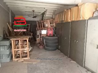 For sale 2 bedrooms retail Space in Pom Prap Sattru Phai, Bangkok