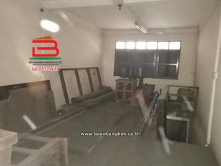 For sale 2 bedrooms retail Space in Pom Prap Sattru Phai, Bangkok