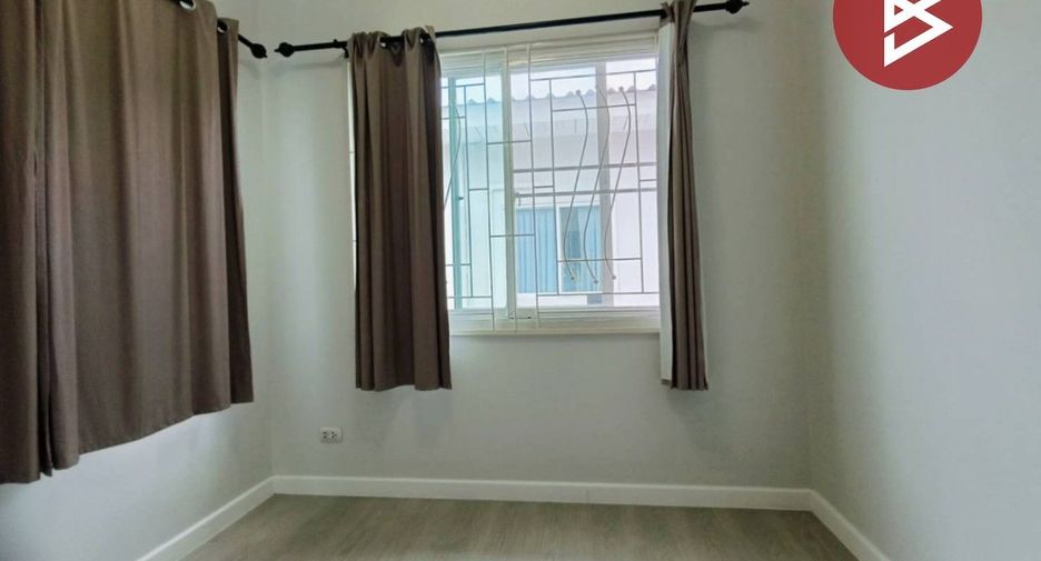 Reihenhaus zum Kauf mit 3 Zimmer in Mueang Pathum Thani, Pathum Thani