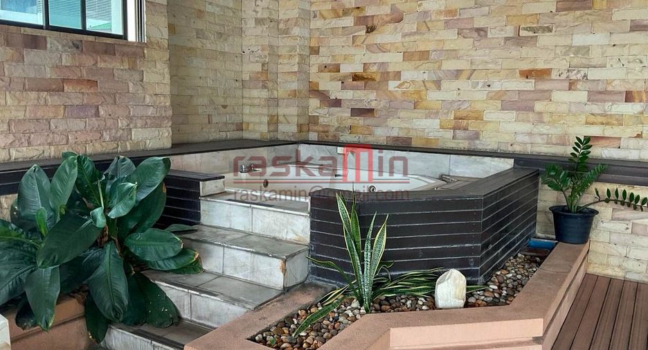 For sale 401 bedrooms hotel in Bang Phlat, Bangkok
