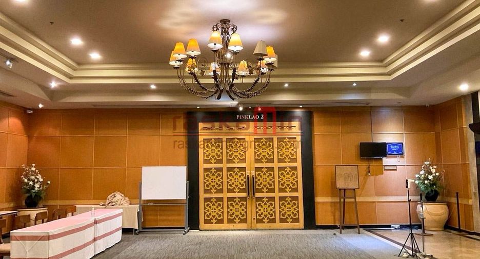 For sale 401 bedrooms hotel in Bang Phlat, Bangkok